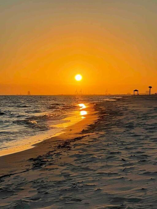 Feels Like Home Escape, 1/2 Mile To Beach Gulfport Ngoại thất bức ảnh